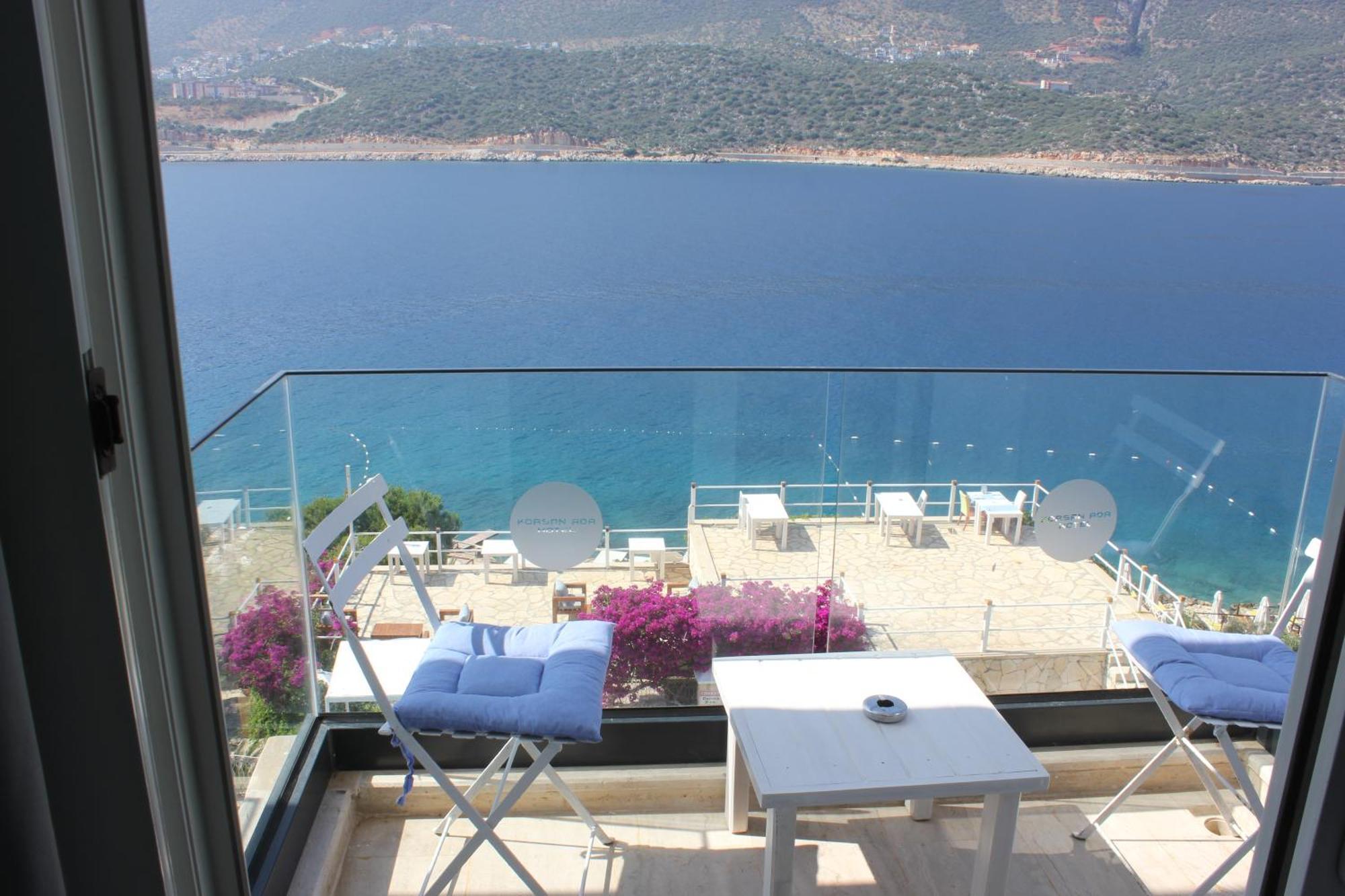 Korsanada Hotel Kaş Luaran gambar